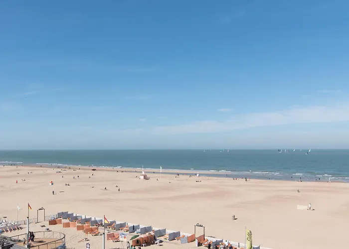 Lecomte - The Shoreline Beachwalks 78